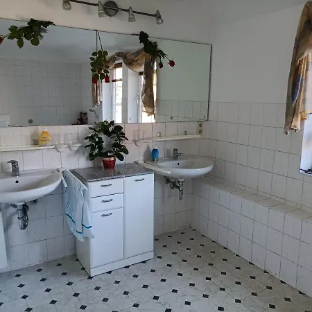 Altenmedinger Hof Bed & Breakfast *